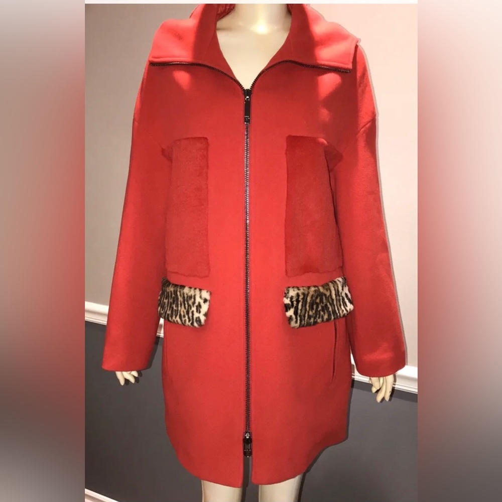VDP Club coat w/hood new red Med. Made in Italy EU 39